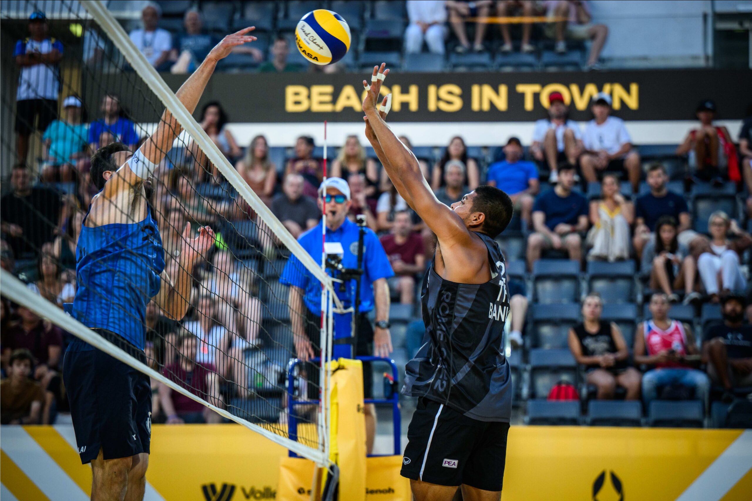 Beach Volleyball World Championships enter dramatic knockout phase