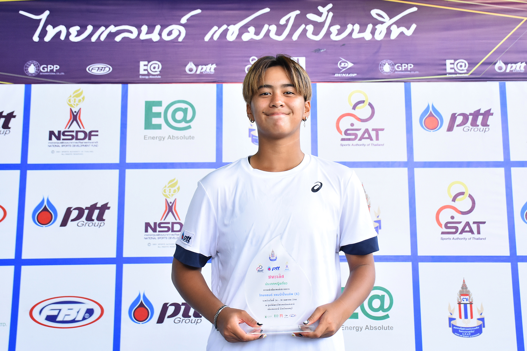 “ศรัญพงศ์-พิมพ์มาดา” หวดกระหึ่มผงาดแชมป์เทนนิสอาชีพไทยแลนด์ 6
